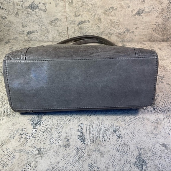 Frye Melissa Shoulder Tote Bag Ice Gray - Picture 5 of 13